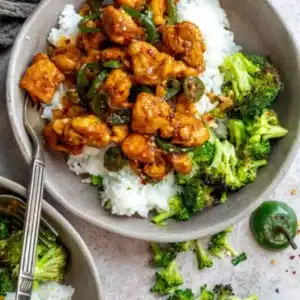Jalapeno Chicken Recipe: A Bold, Flavorful Dish You Need to Try Today 1 Bowl of jalapeno chicken served over rice with roasted broccoli